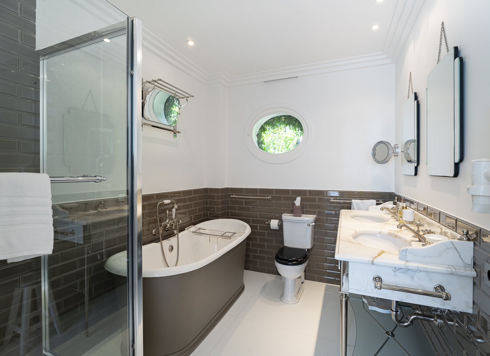 Waterfront Villa — photo 21